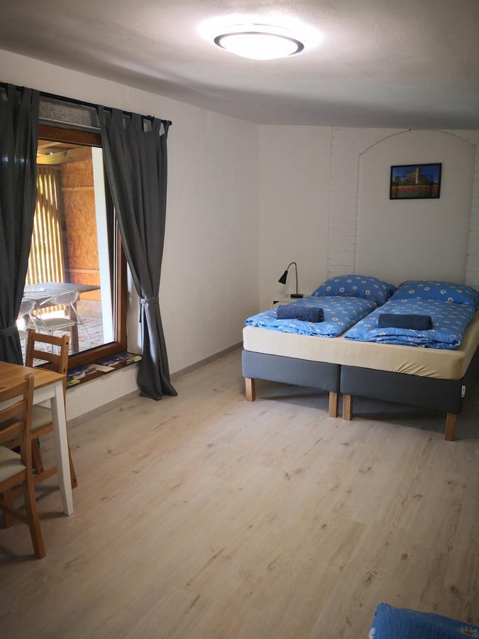Apartman Lipa ミクロフ エクステリア 写真