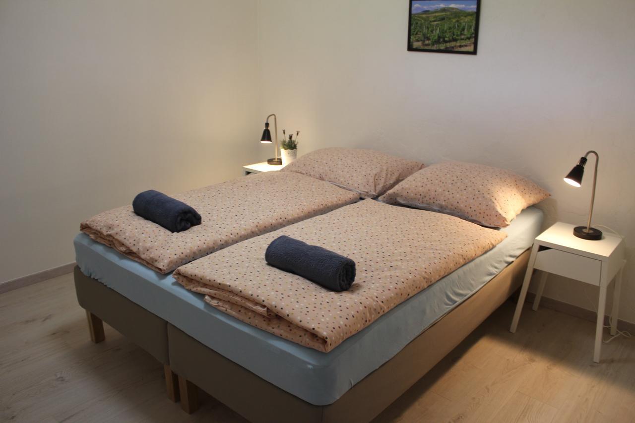 Apartman Lipa ミクロフ エクステリア 写真